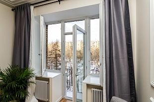 Одностворчатая балконная дверь 700*2100 мм